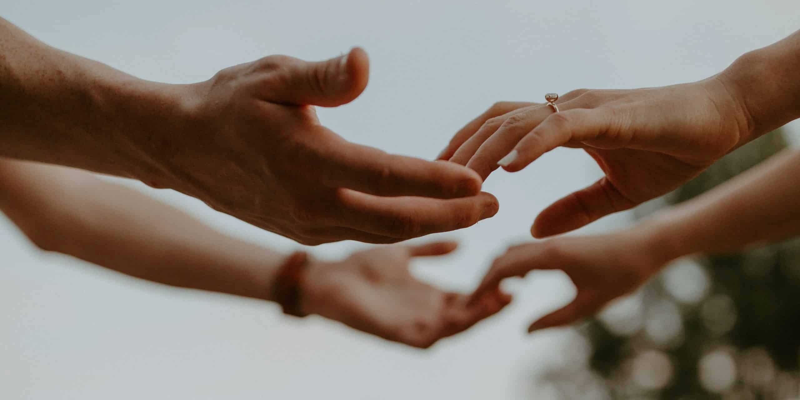 hannah-busing-RvF2R_qMpRk-unsplash