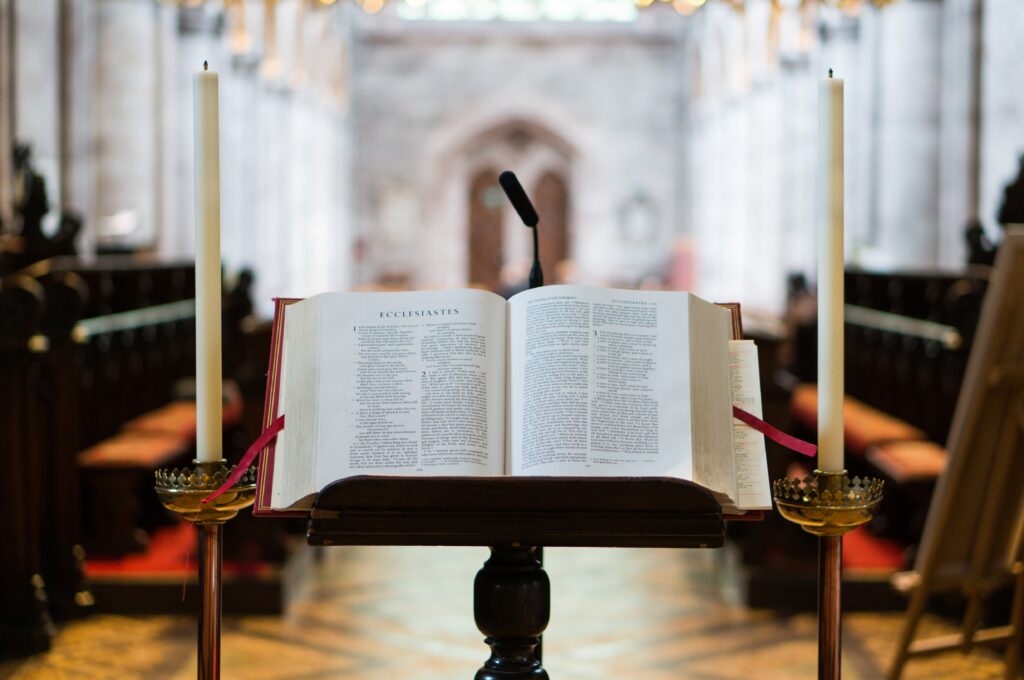 Iubiți Biserica cum a iubit-o Isus